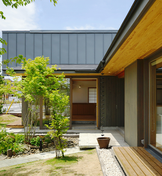 モデルハウス「あいの杜」の庭