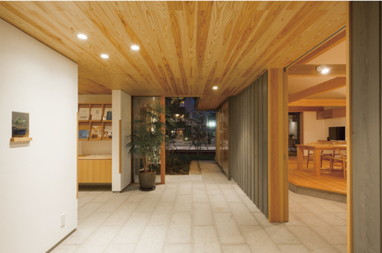 モデルハウス「あいの杜」の夜の玄関